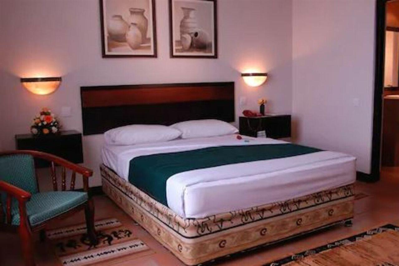 Blue Pearl Hotel & Apartments Darüsselam Dış mekan fotoğraf
