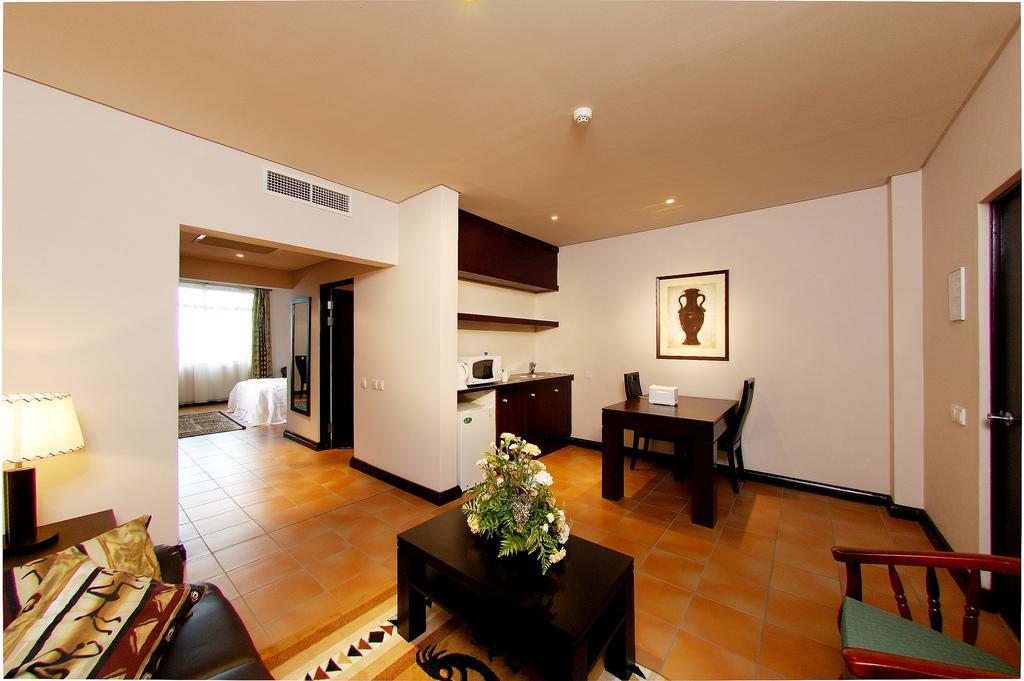 Blue Pearl Hotel & Apartments Darüsselam Dış mekan fotoğraf